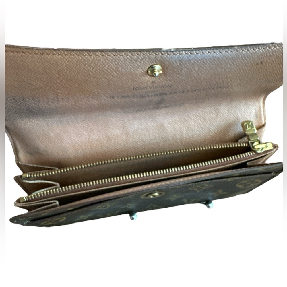 Louis Vuitton Portefeuille Sarah​​ - Picture 5 of 8